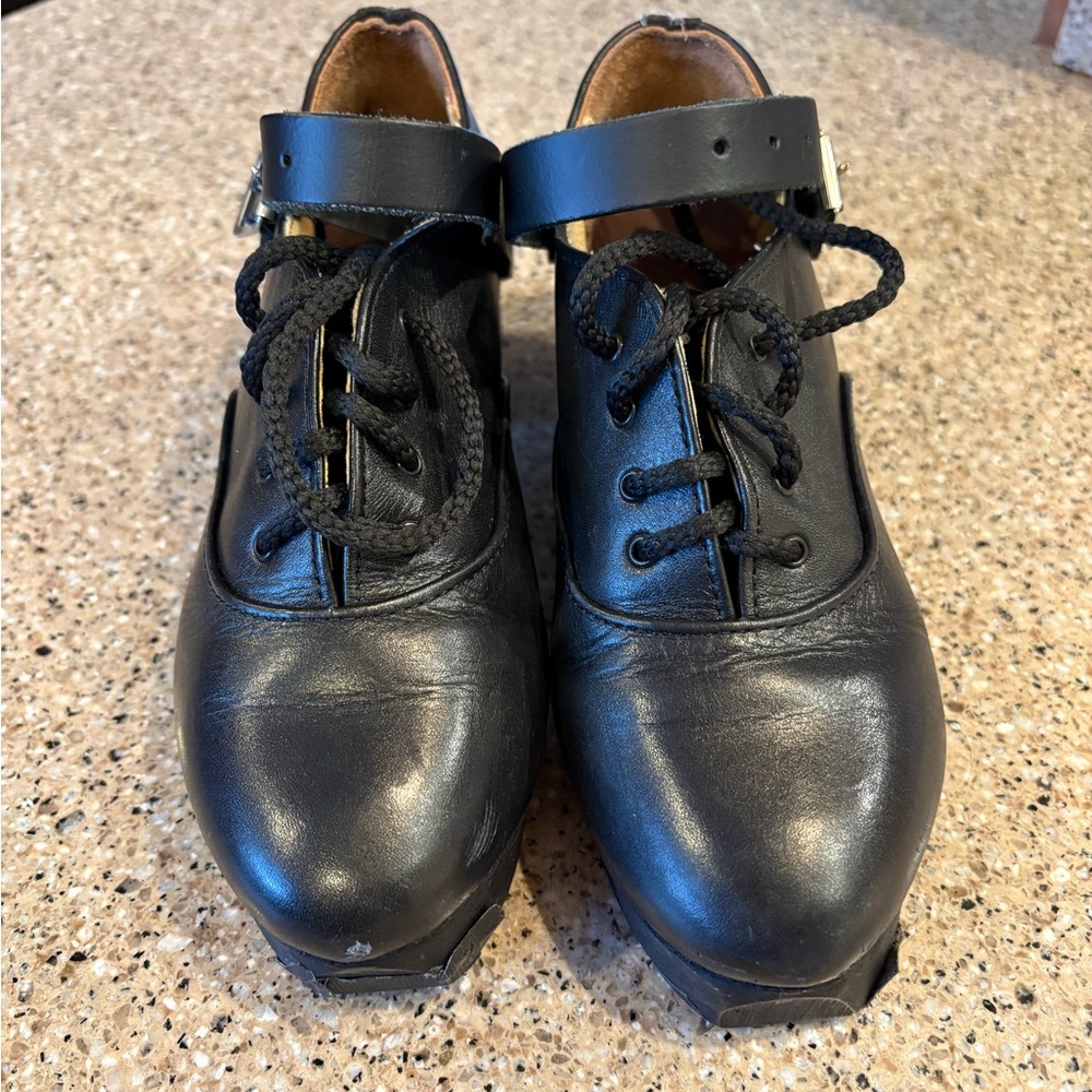 Irish Dance hard shoes | size 1.5 | Fays Shoes | EUC